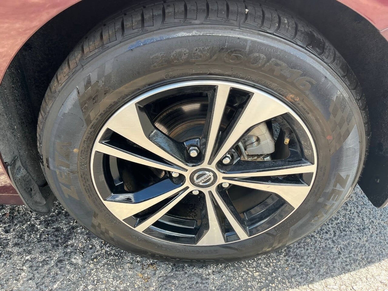 Vehicle image 16 of 44