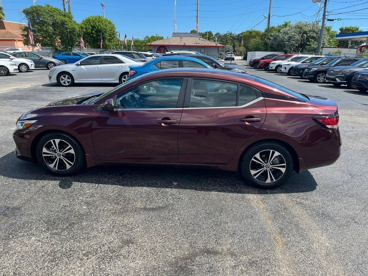 Vehicle image 14 of 44