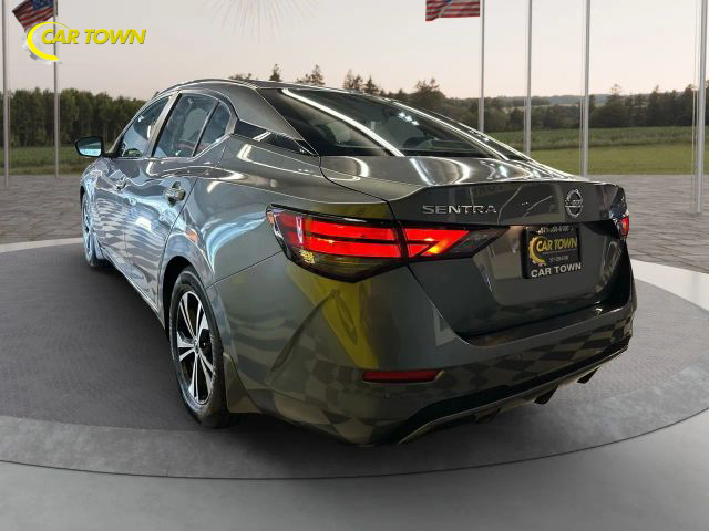 2021 Nissan Sentra SV Image 13 of 36