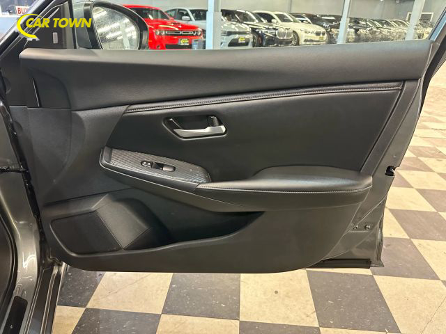 2021 Nissan Sentra SV Image 34 of 36