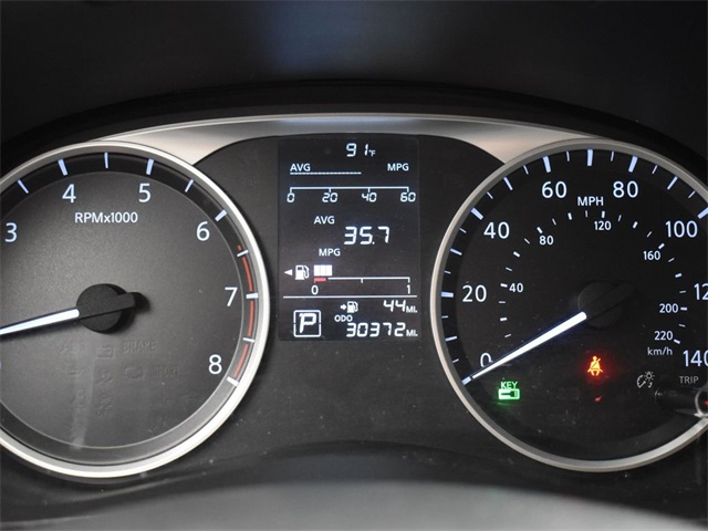 Vehicle image 36 of 48