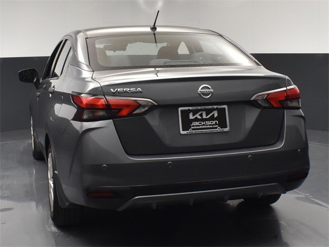 Vehicle image 19 of 48