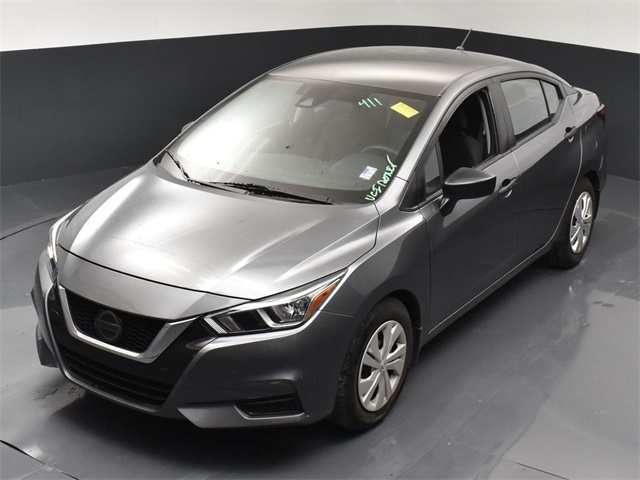 Vehicle image 2 of 48