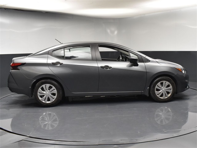 Vehicle image 13 of 48