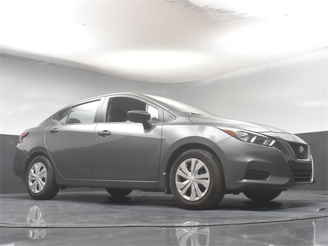 Vehicle image 6 of 48