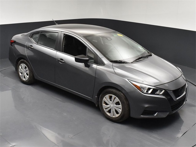 Vehicle image 8 of 48