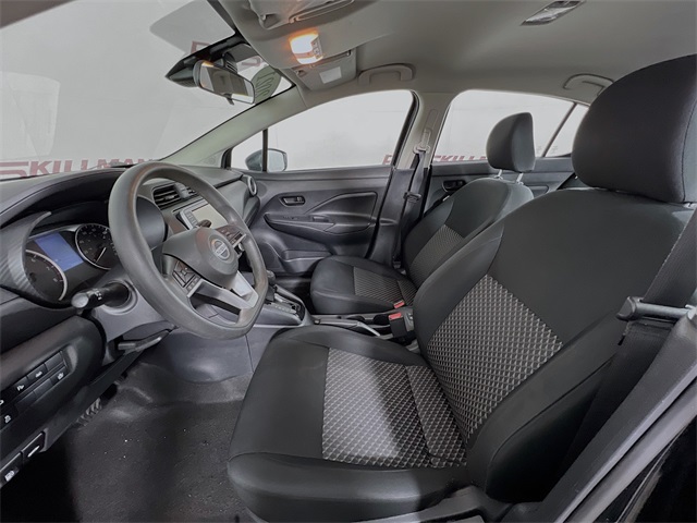 Vehicle image 10 of 32