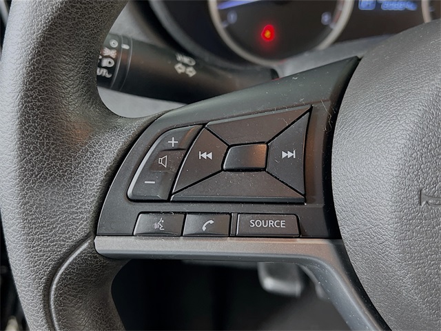 Vehicle image 13 of 32