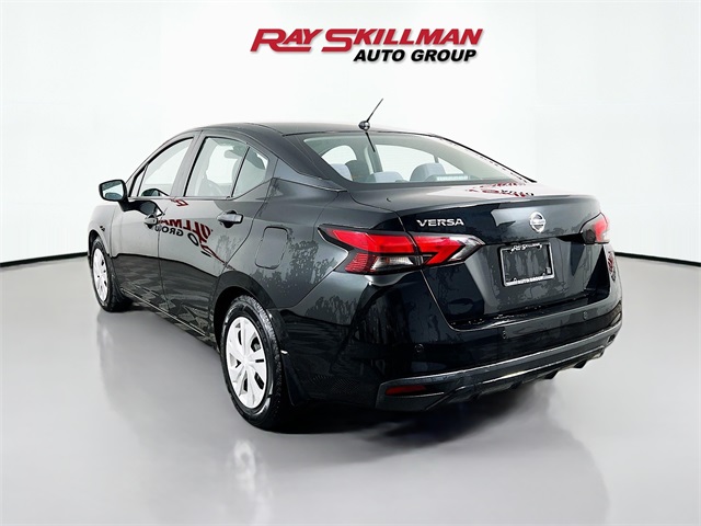 Vehicle image 7 of 32