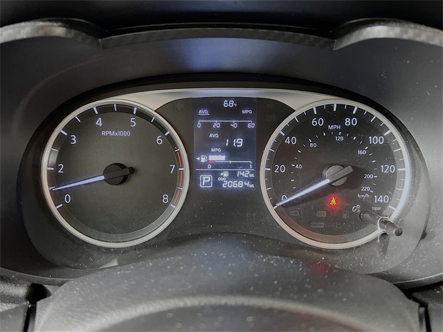 Vehicle image 14 of 32
