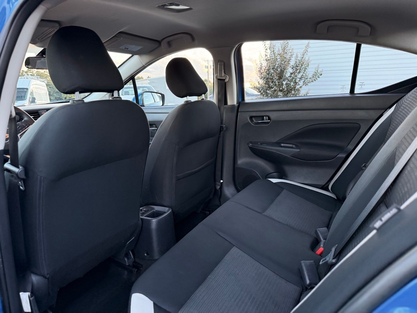 2021 Nissan Versa SV Image 13 of 31