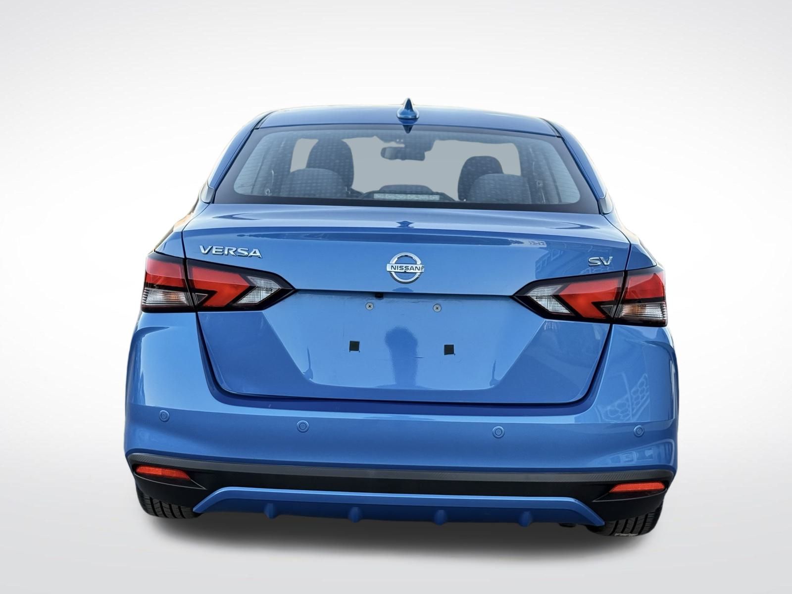 2021 Nissan Versa SV Image 7 of 31