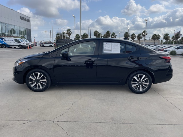 Vehicle image 5 of 21