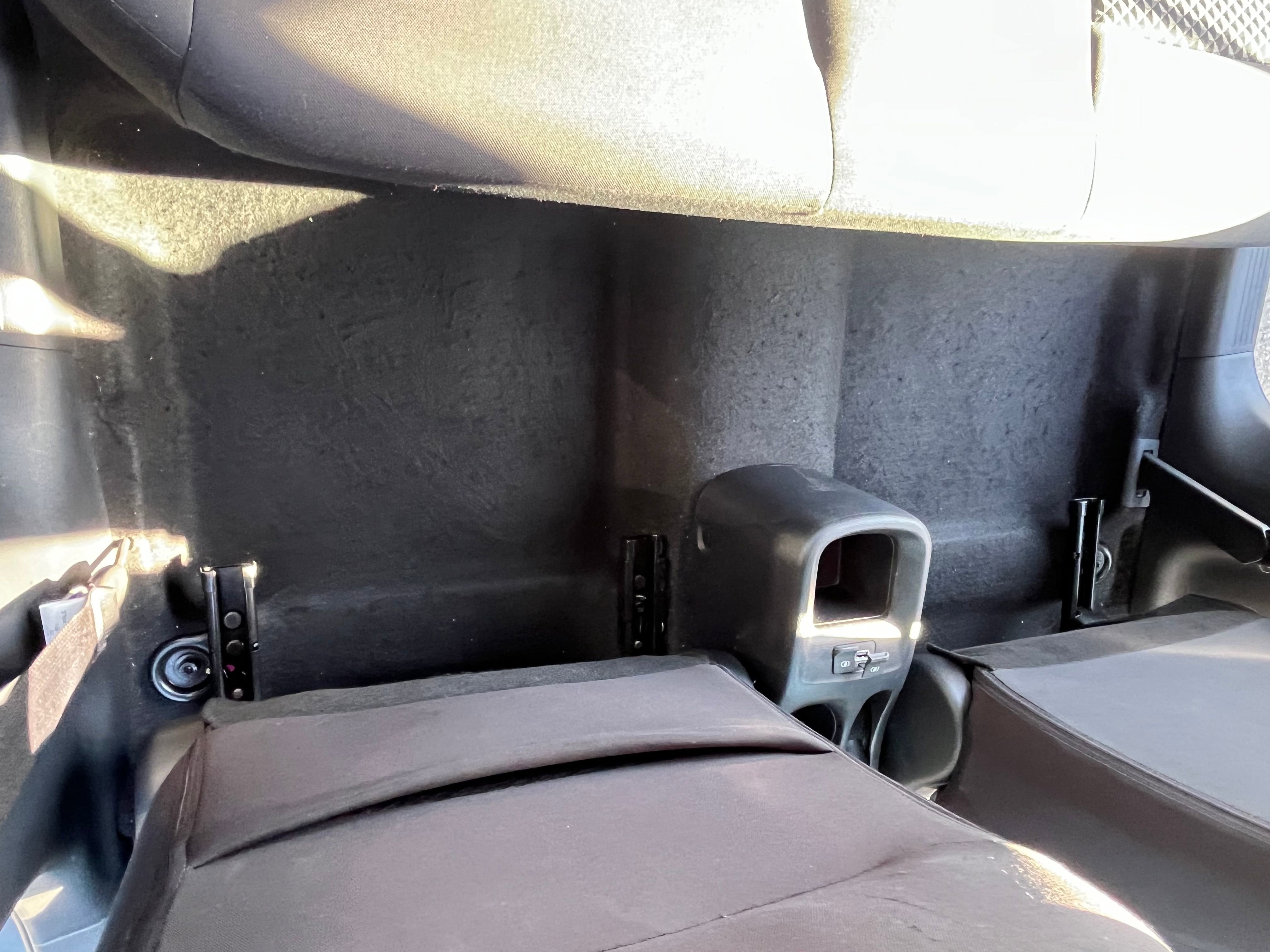 Vehicle image 29 of 68