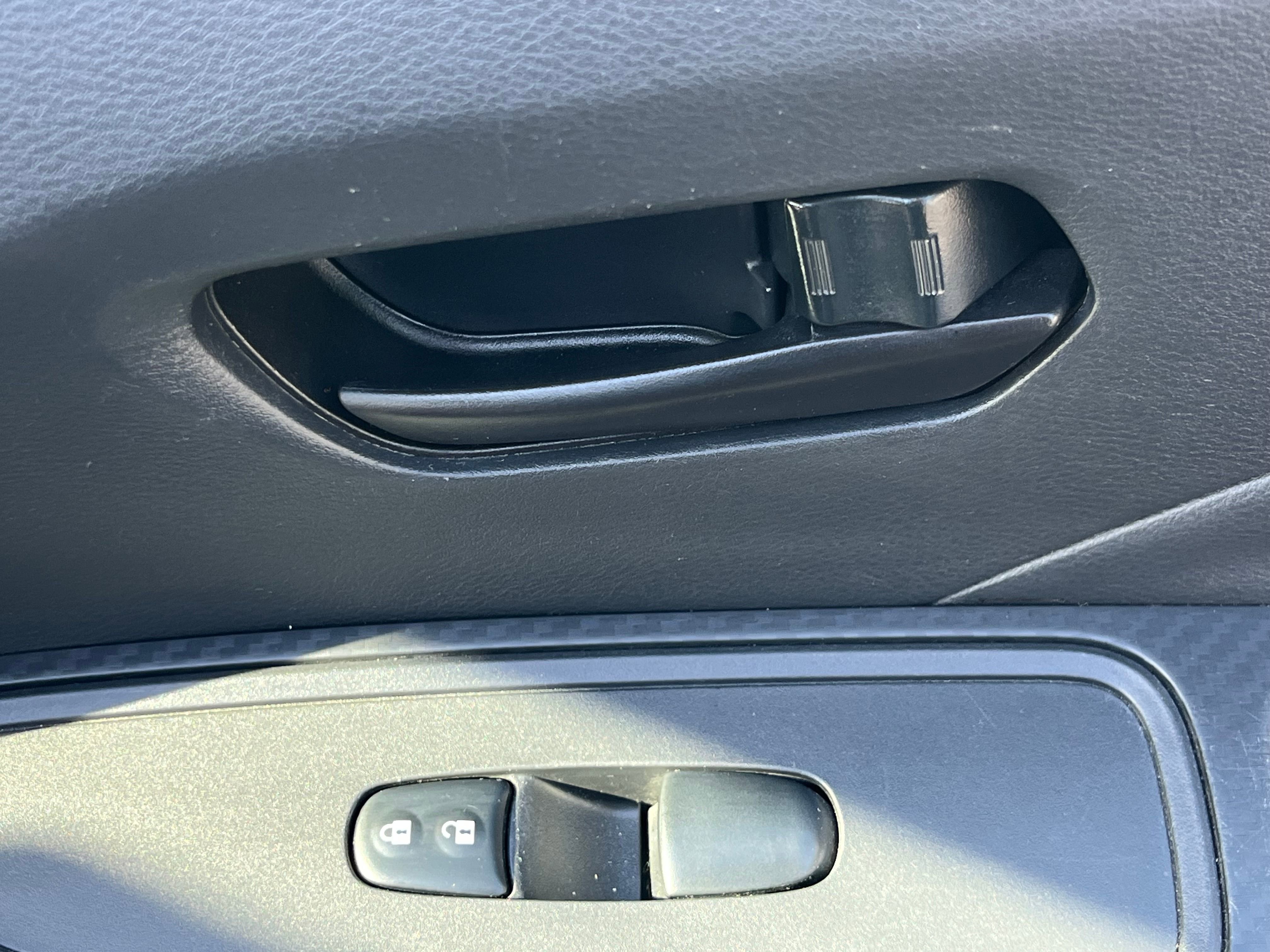 Vehicle image 15 of 68