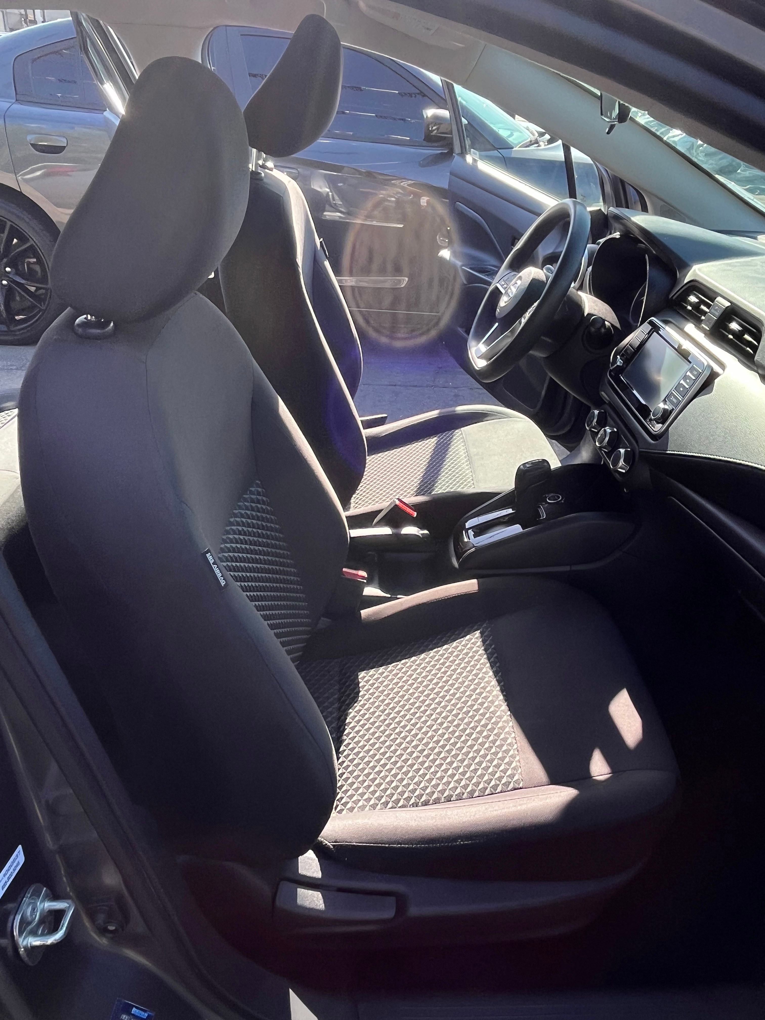 Vehicle image 26 of 68