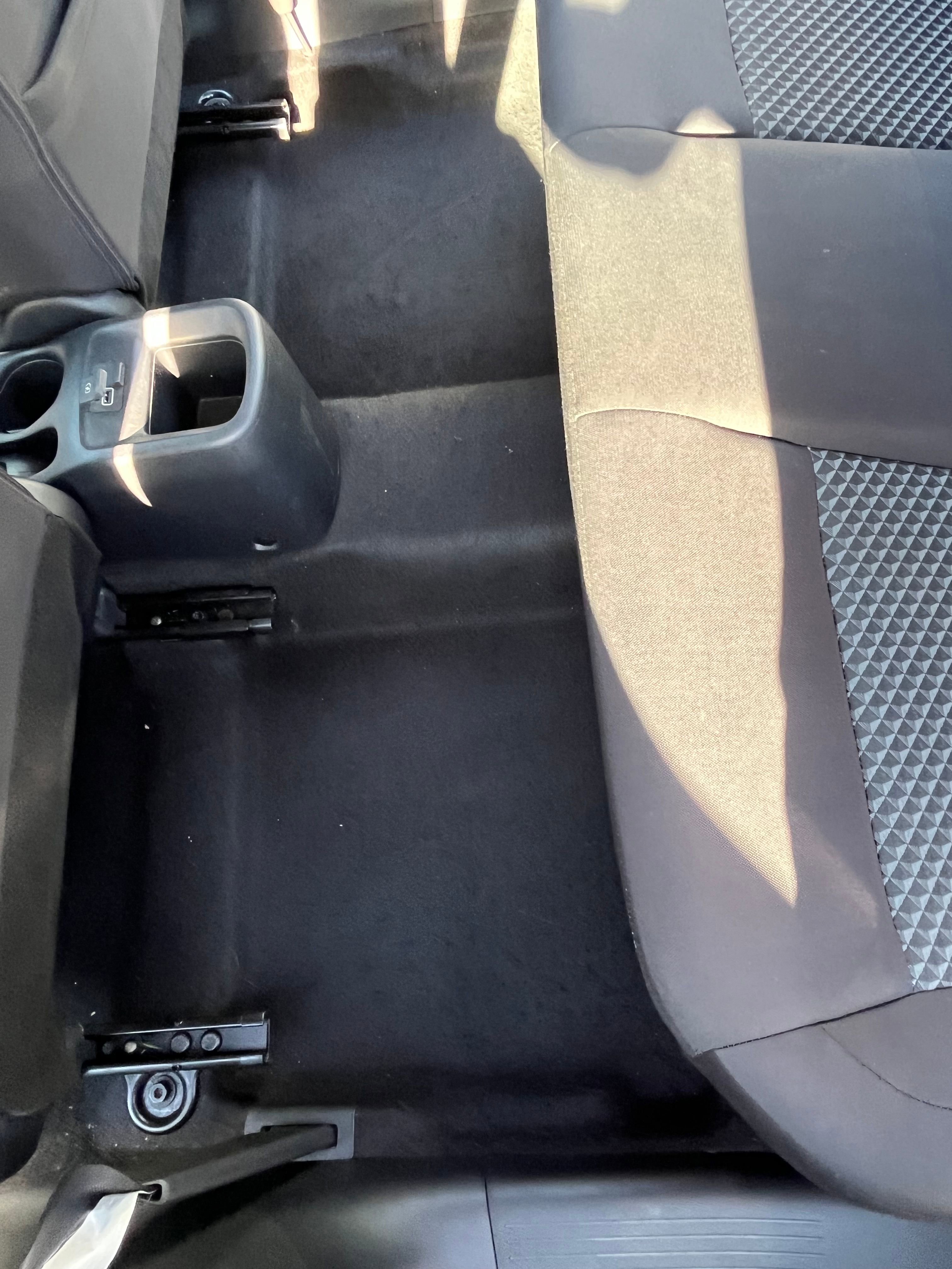 Vehicle image 30 of 68