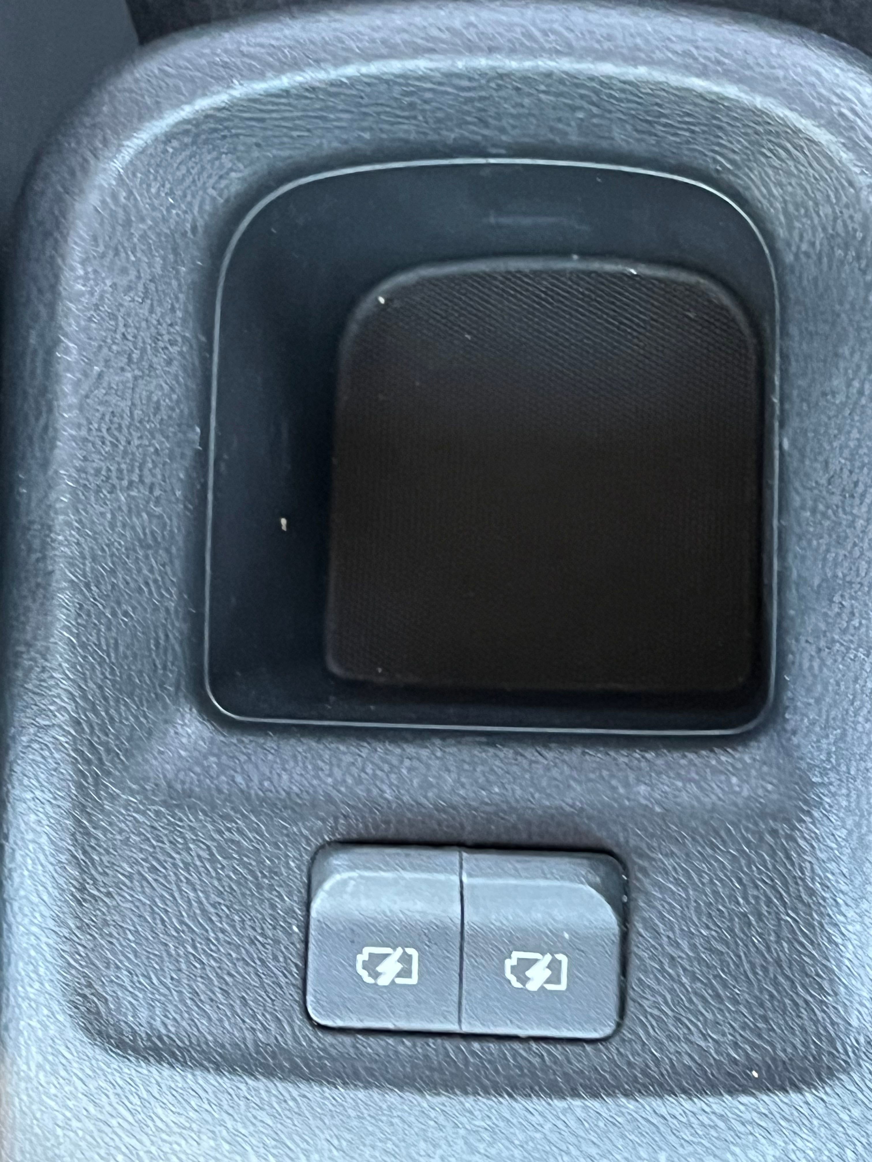 Vehicle image 48 of 68