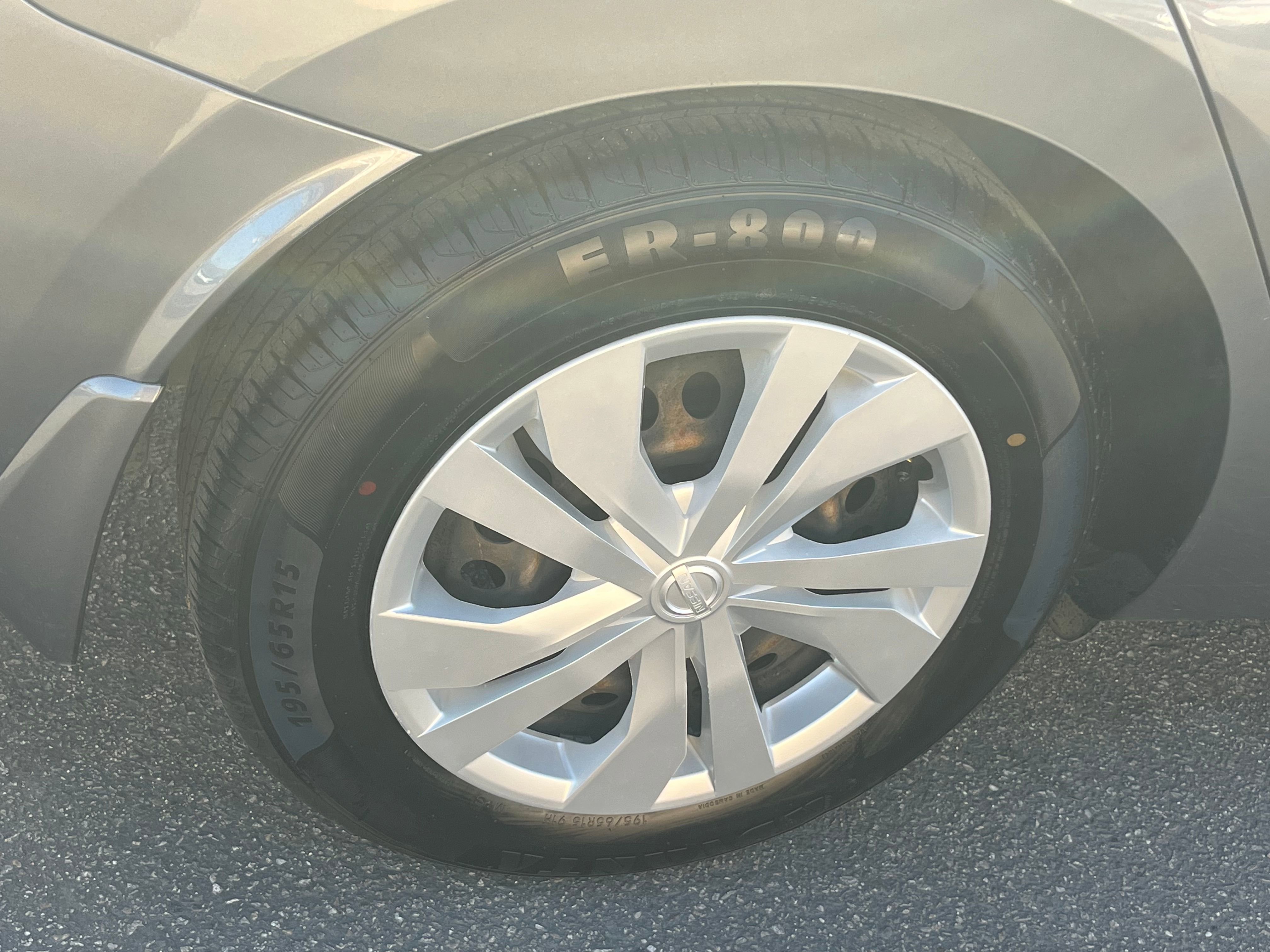 Vehicle image 66 of 68