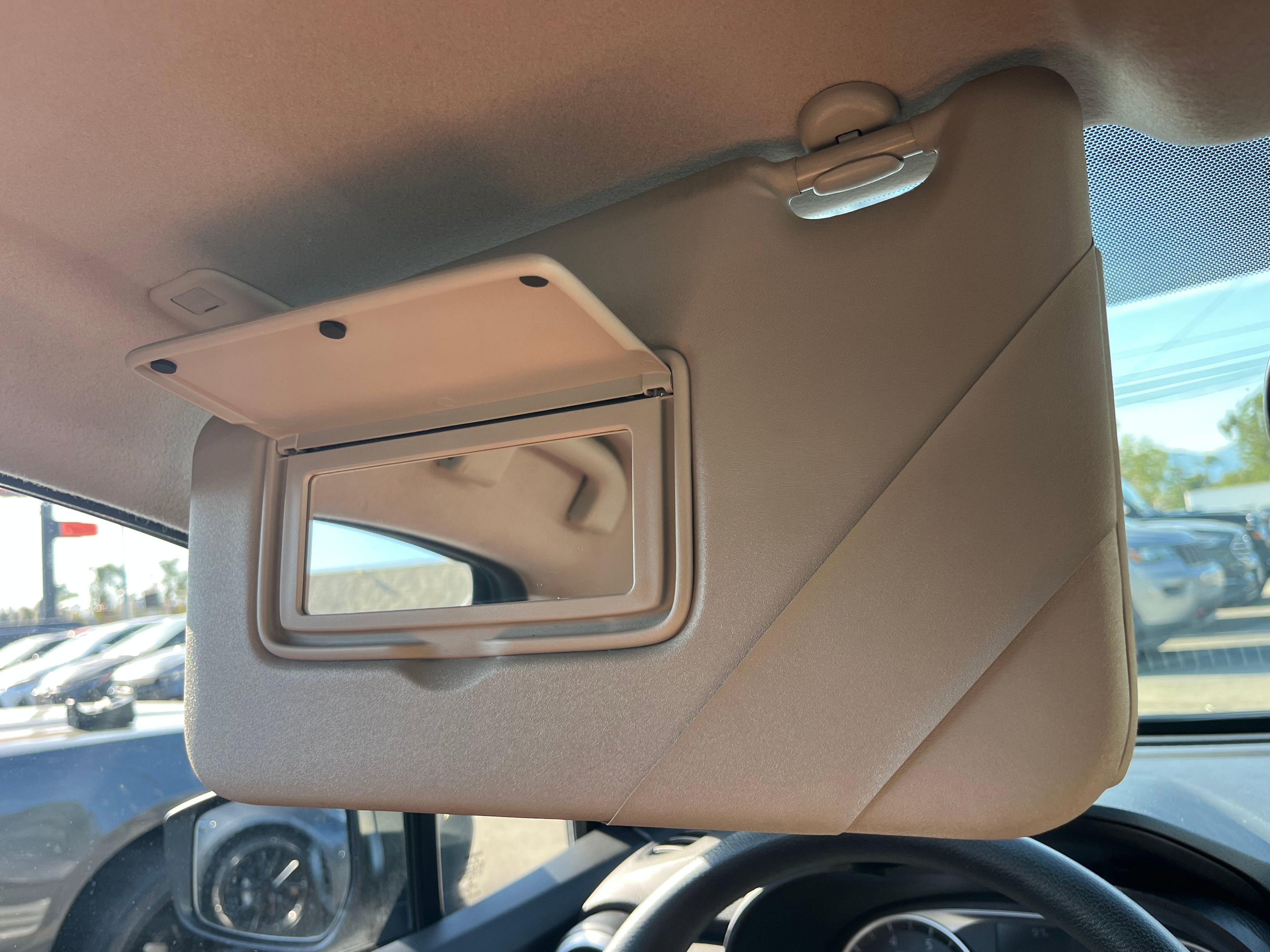 Vehicle image 62 of 68