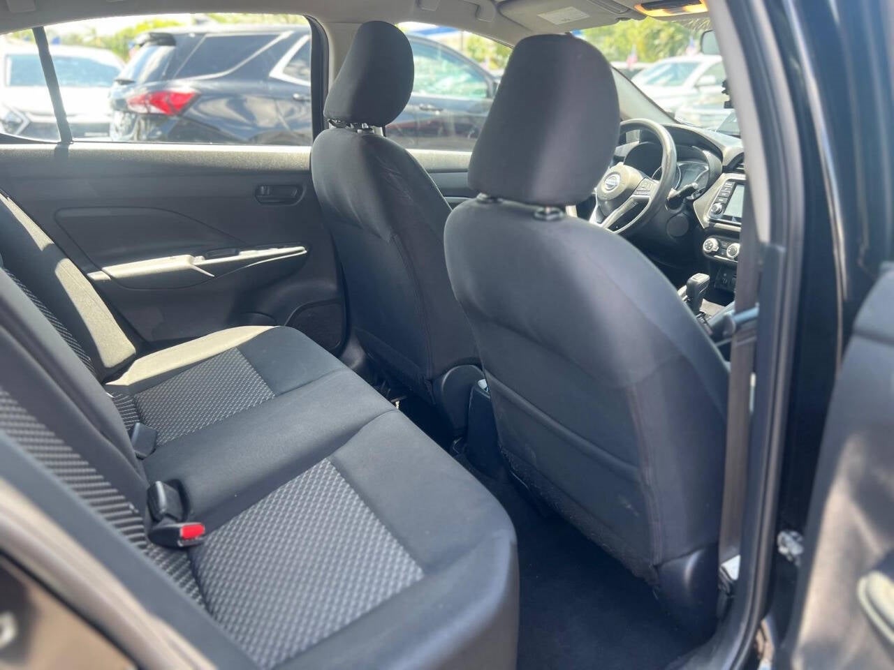 Vehicle image 18 of 42