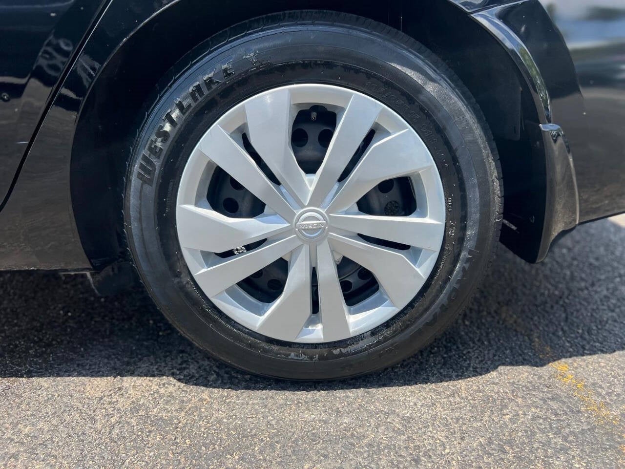 Vehicle image 15 of 42