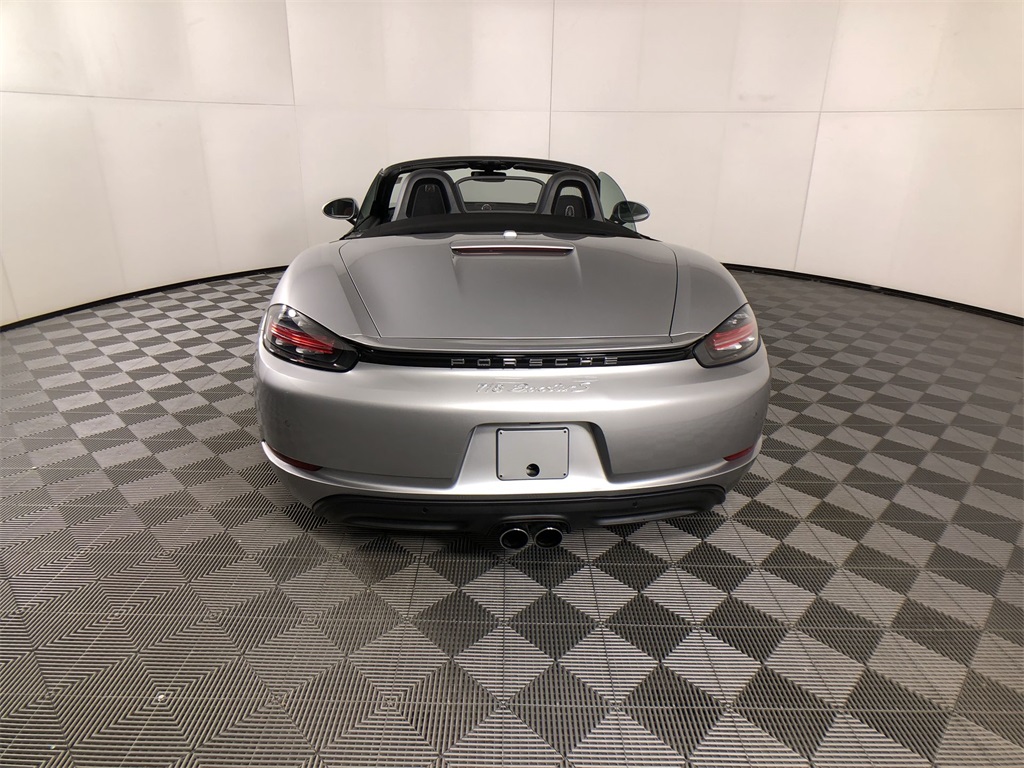 2021 Porsche 718 Boxster S Image 7 of 28