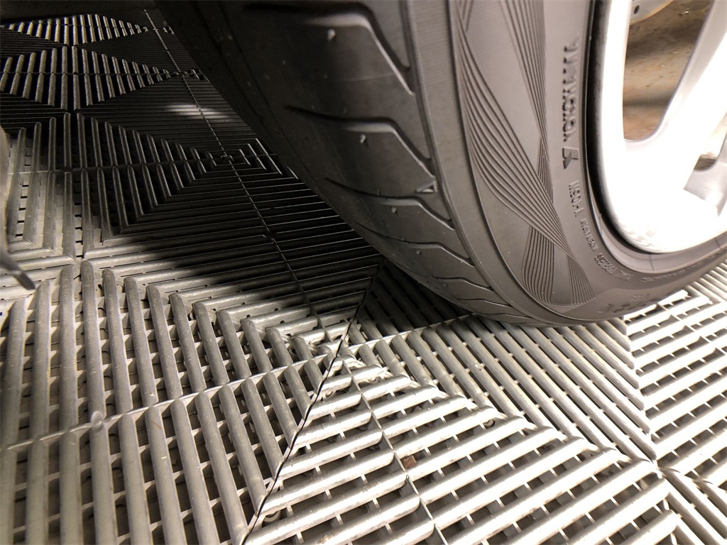 2021 Porsche 718 Boxster S Image 13 of 28