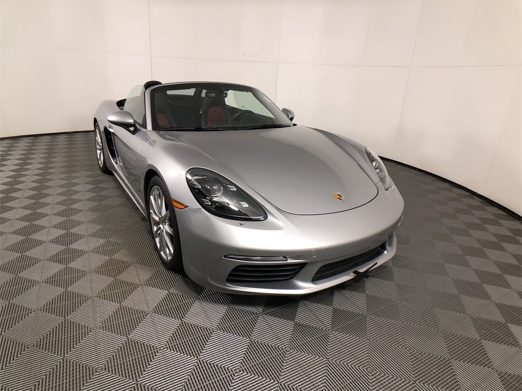 2021 Porsche 718 Boxster S Image 4 of 28