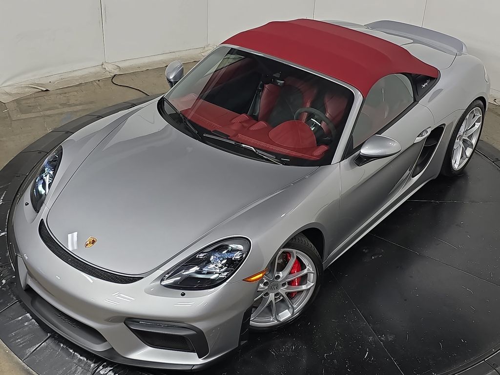 2021 Porsche 718 Spyder Base Image 1 of 31