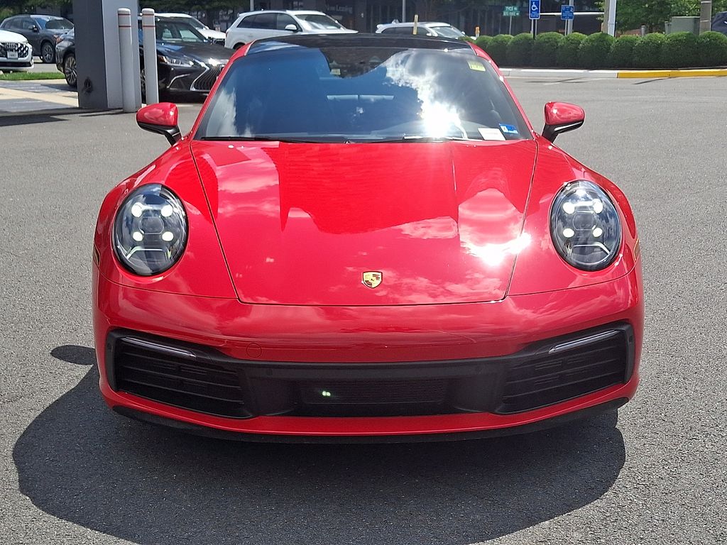 2021 Porsche 911 Carrera Image 3 of 31