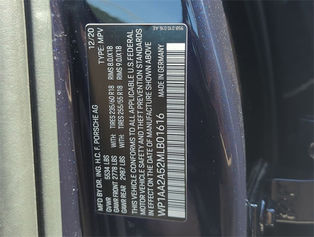 2021 Porsche Macan Base Image 31 of 35