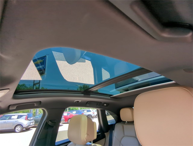 2021 Porsche Macan Base Image 20 of 35