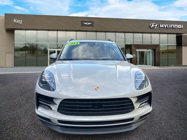 2021 Porsche Macan Base Image 3 of 26