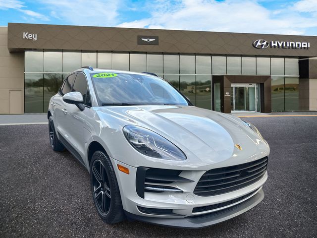 2021 Porsche Macan Base Image 1 of 26