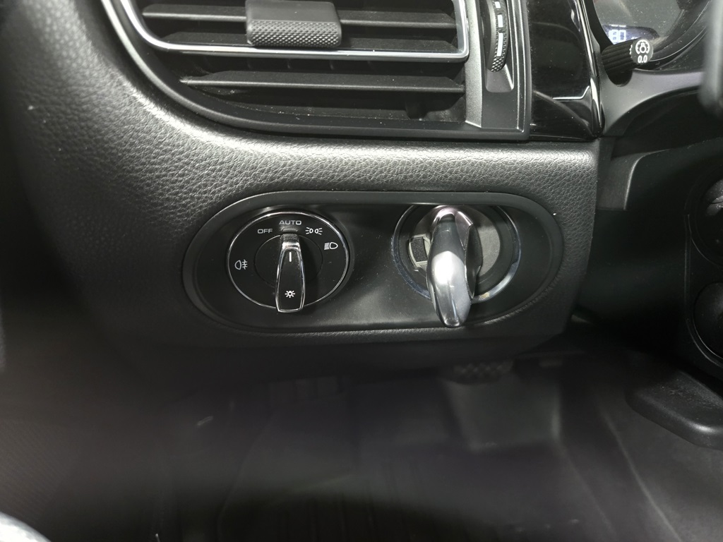 2021 Porsche Macan S Image 64 of 65