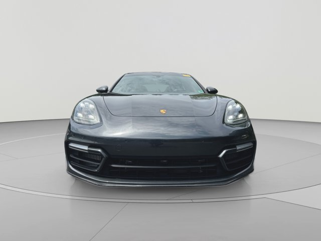 2021 Porsche Panamera GTS Image 3 of 39
