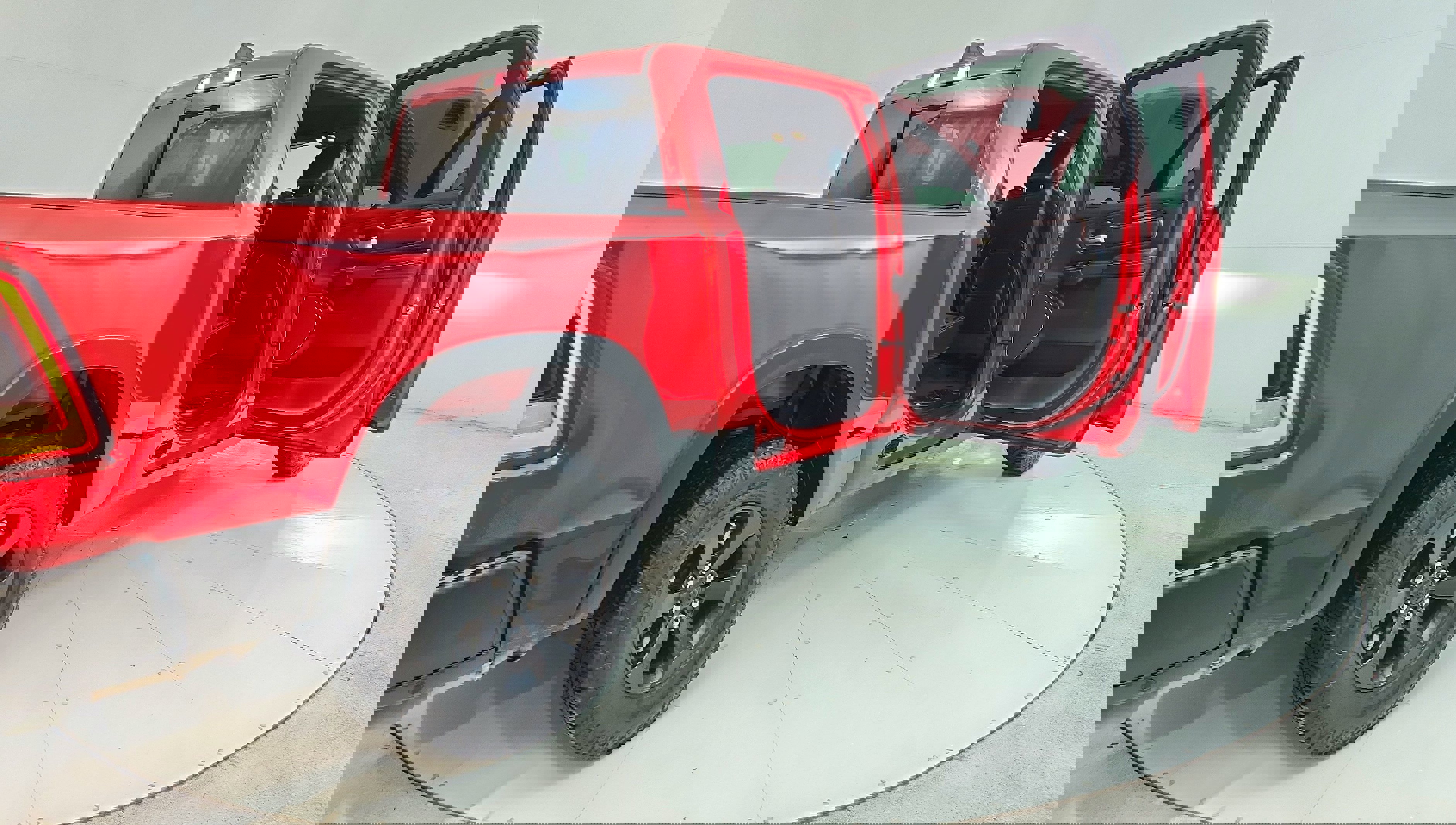 Vehicle image 31 of 35
