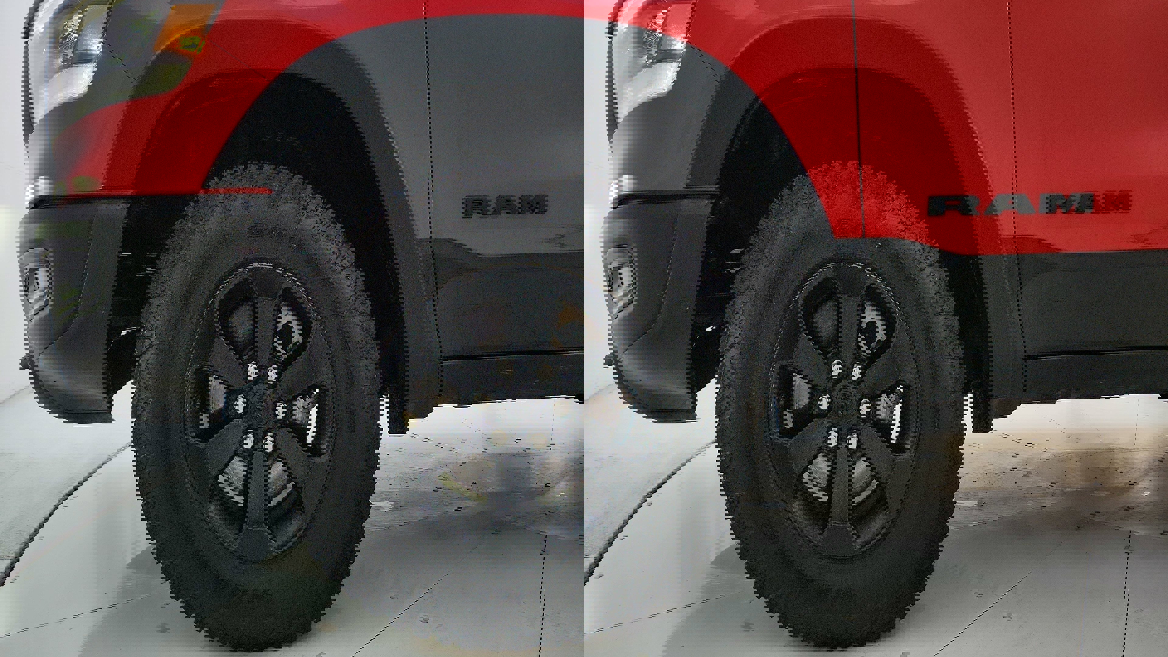 Vehicle image 16 of 35