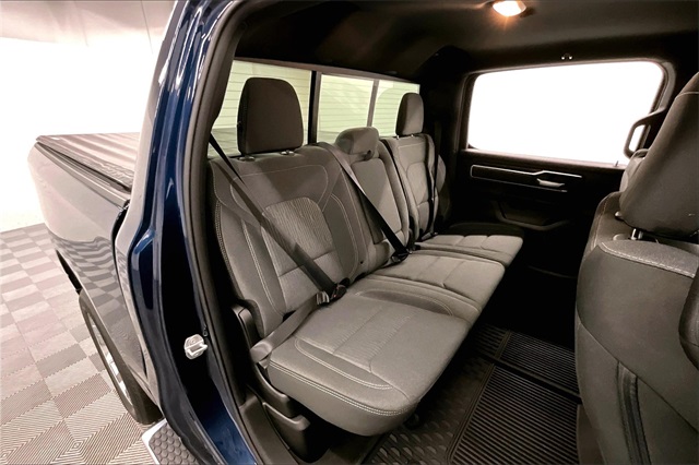 Vehicle image 20 of 41