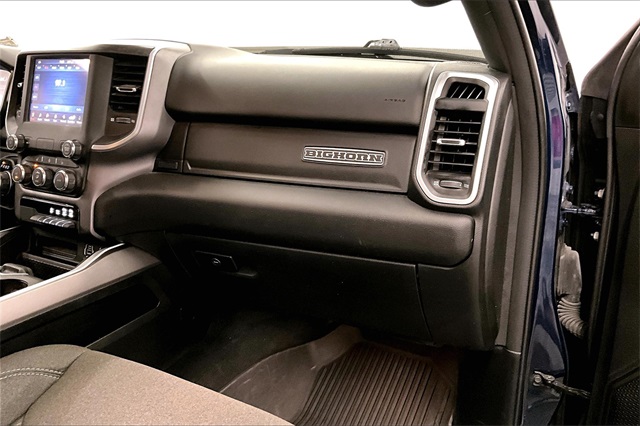 Vehicle image 15 of 41
