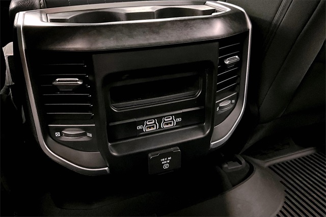 Vehicle image 26 of 41