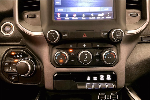 Vehicle image 25 of 41