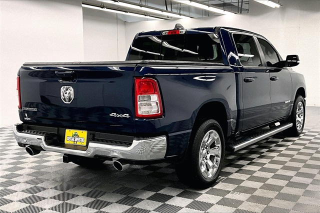 Vehicle image 4 of 41