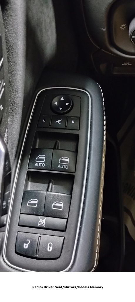 Vehicle image 39 of 53