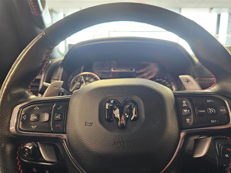 Vehicle image 17 of 29