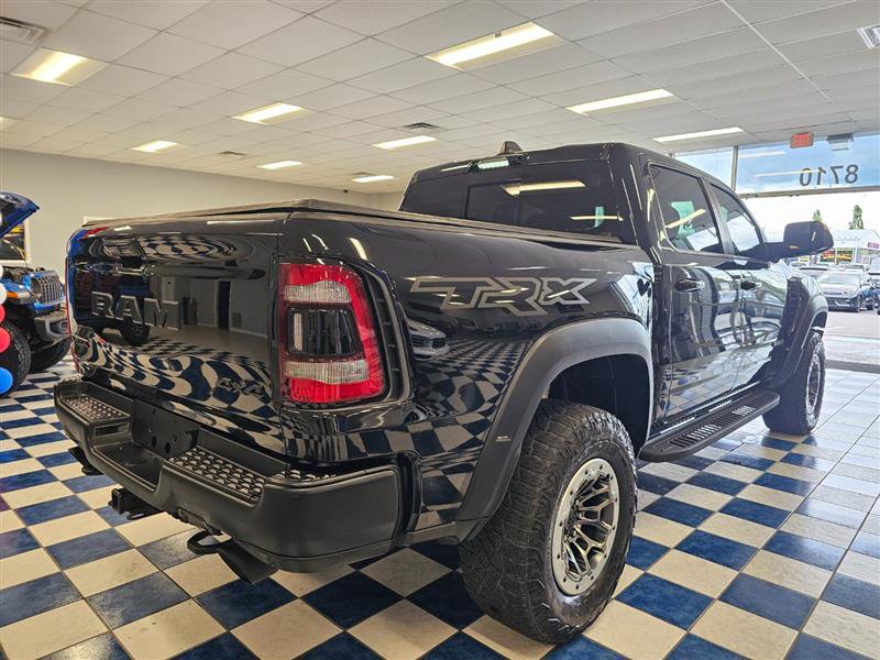Vehicle image 4 of 29