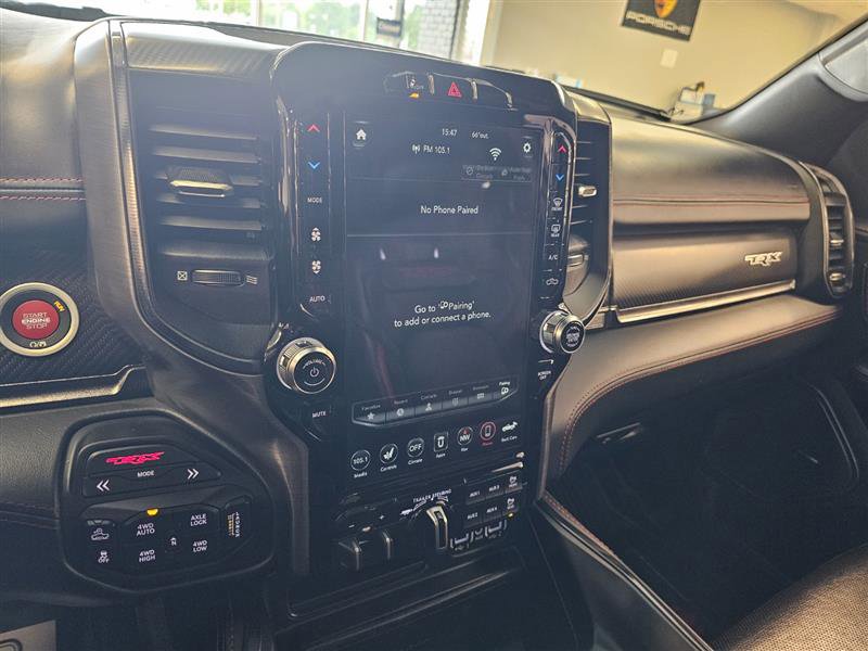 Vehicle image 19 of 29