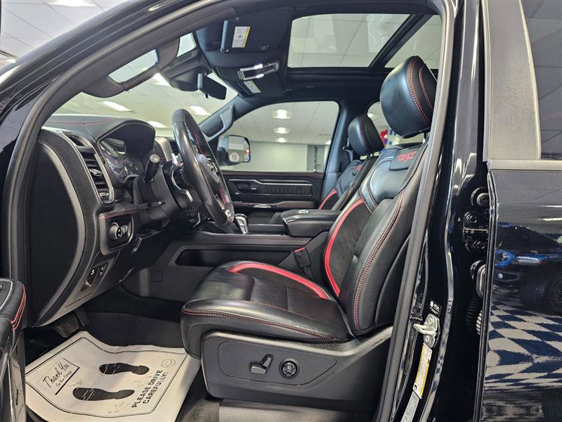 Vehicle image 11 of 29