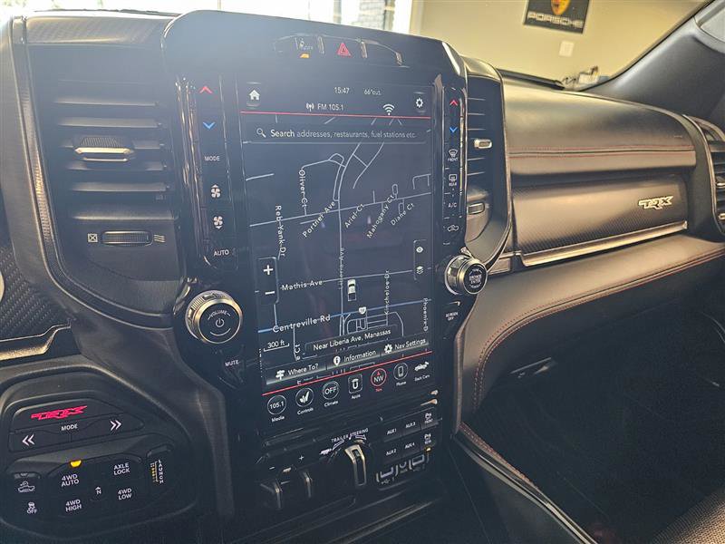 Vehicle image 20 of 29